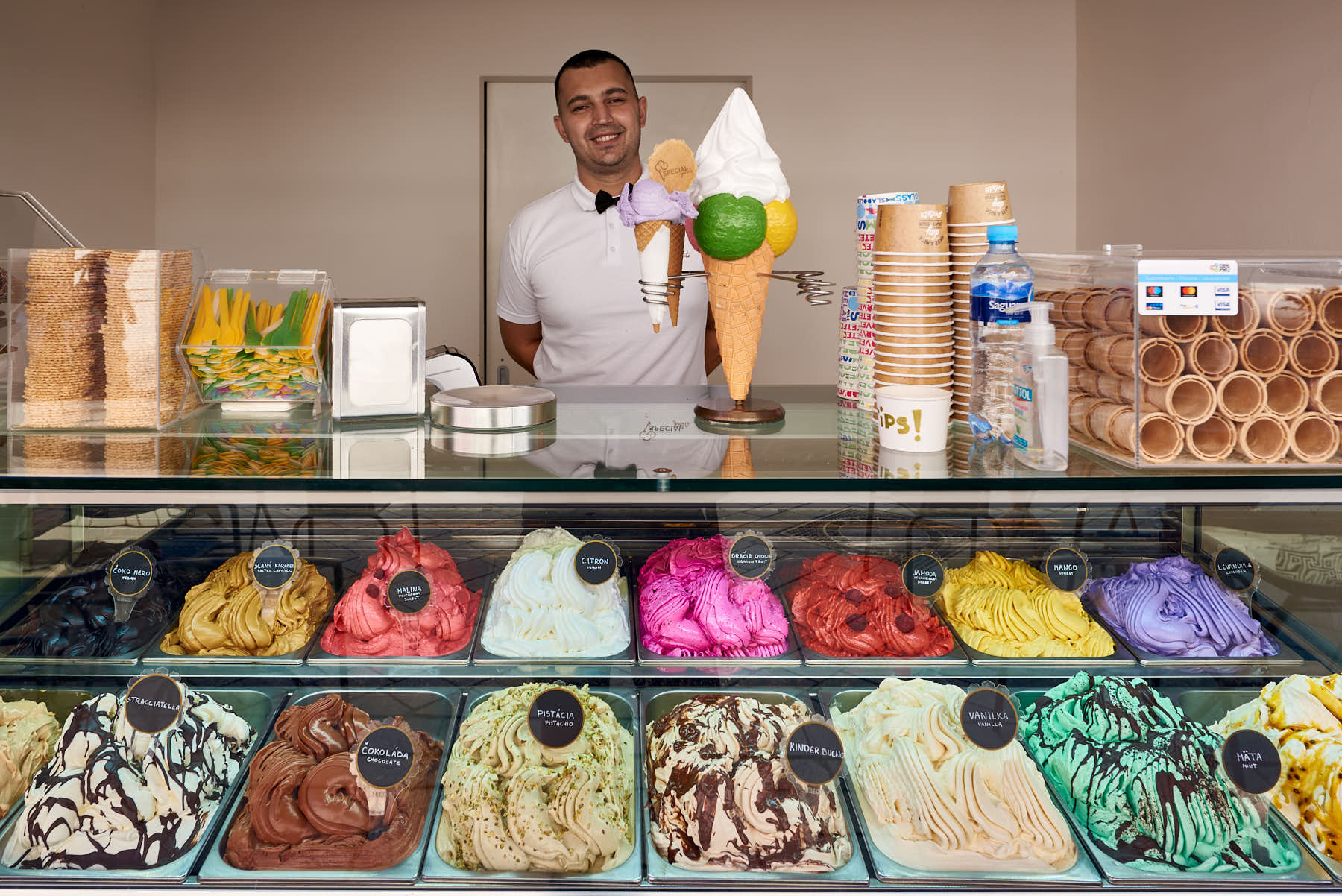 Eine der wunderschönen Gelaterias | One of the wonderful gelaterias