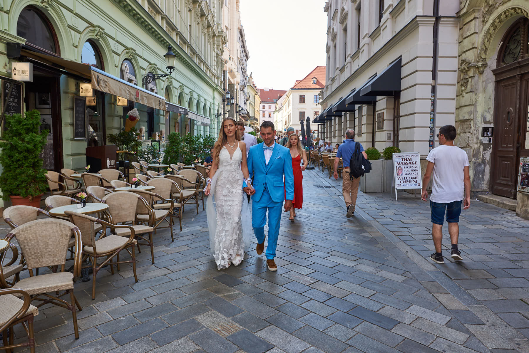Spazieren durch die Altstadt | Walking through the old town