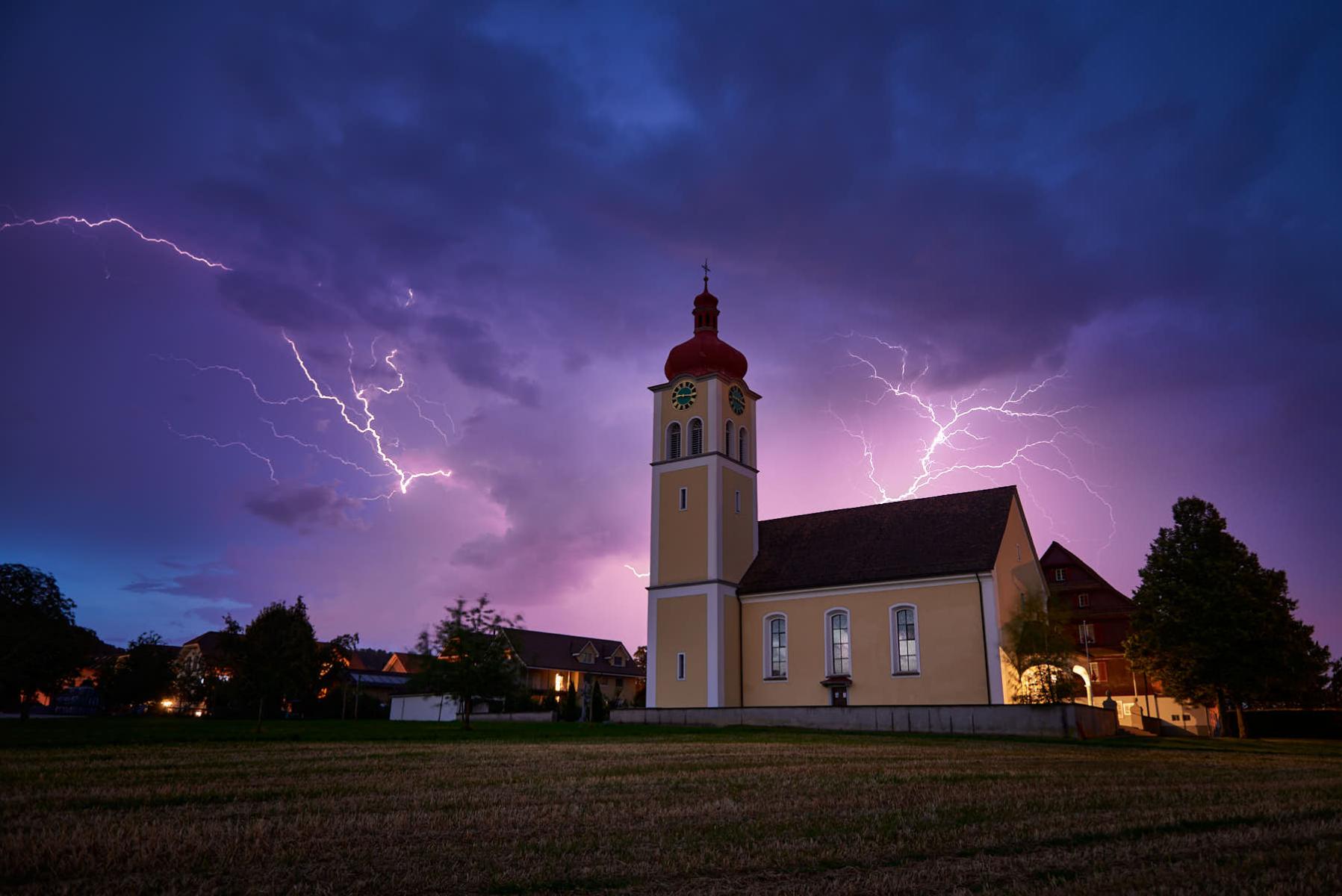 Naturfotografie Gewitter Blitz Aesch Luzern